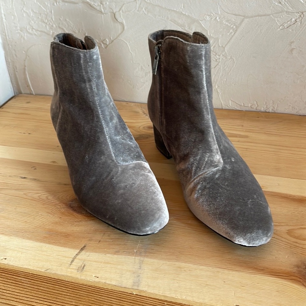 Joie velvet booties